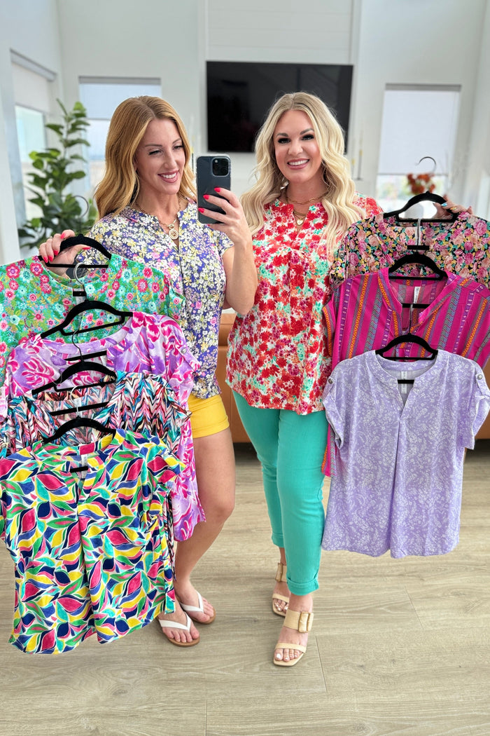 Lizzy Cap Sleeve Top in Navy and Rose Ditsy Floral - Mack and Mav Boutique