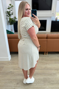 Has Merit Tulip Midi Dress - Mack and Mav Boutique