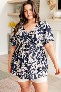 In Contrast Floral V-Neck Top - Mack and Mav Boutique