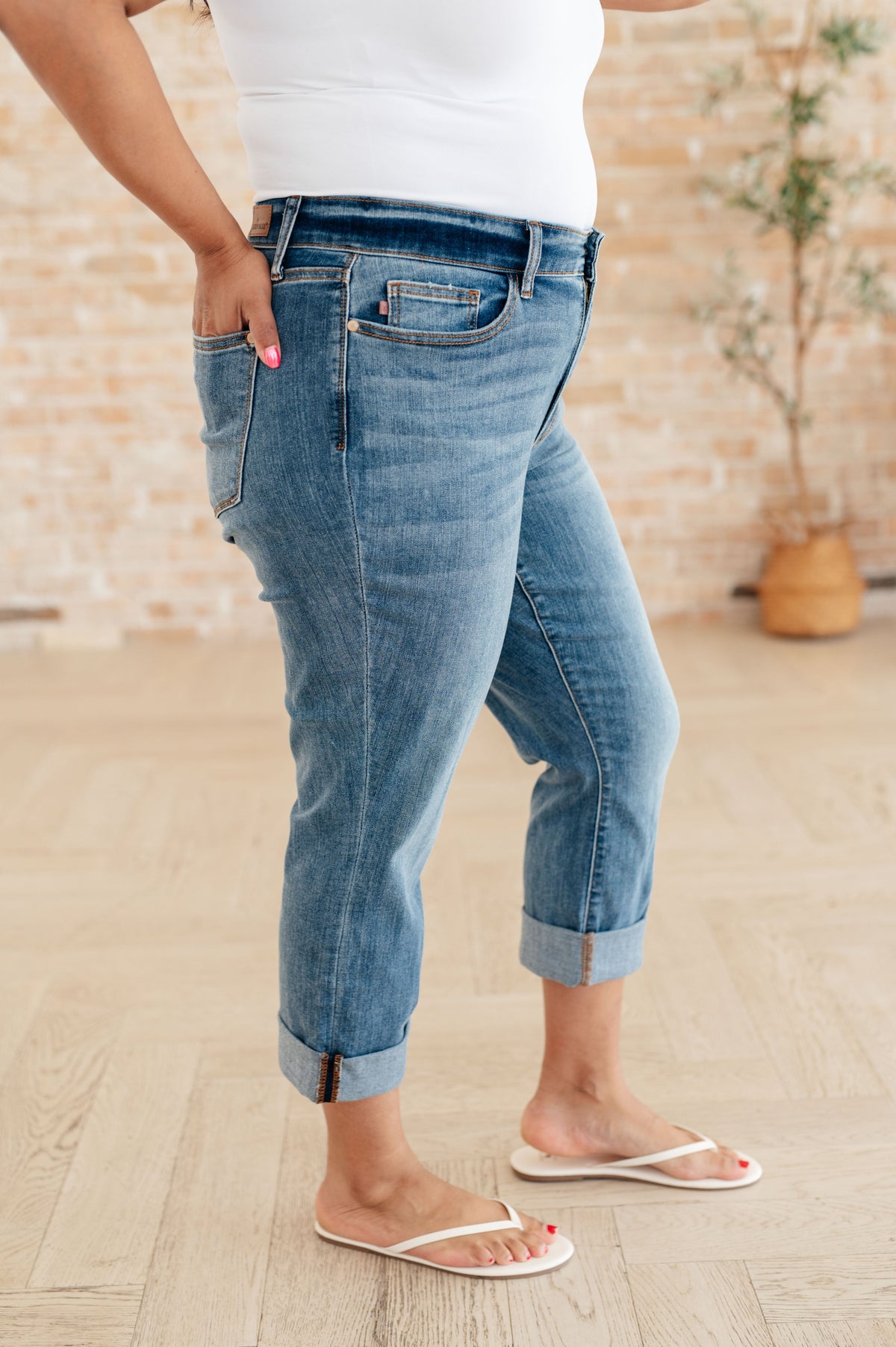 Laura Mid Rise Cuffed Skinny Capri Jeans - Mack and Mav Boutique