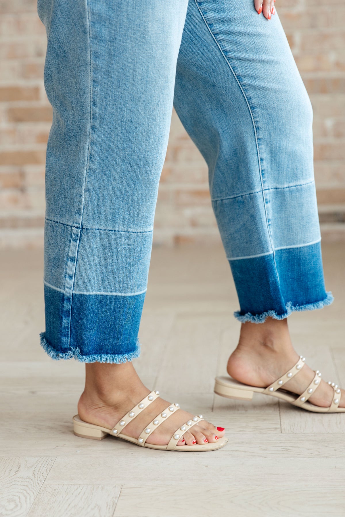 Olivia High Rise Wide Leg Crop Jeans in Medium Wash - Mack and Mav Boutique