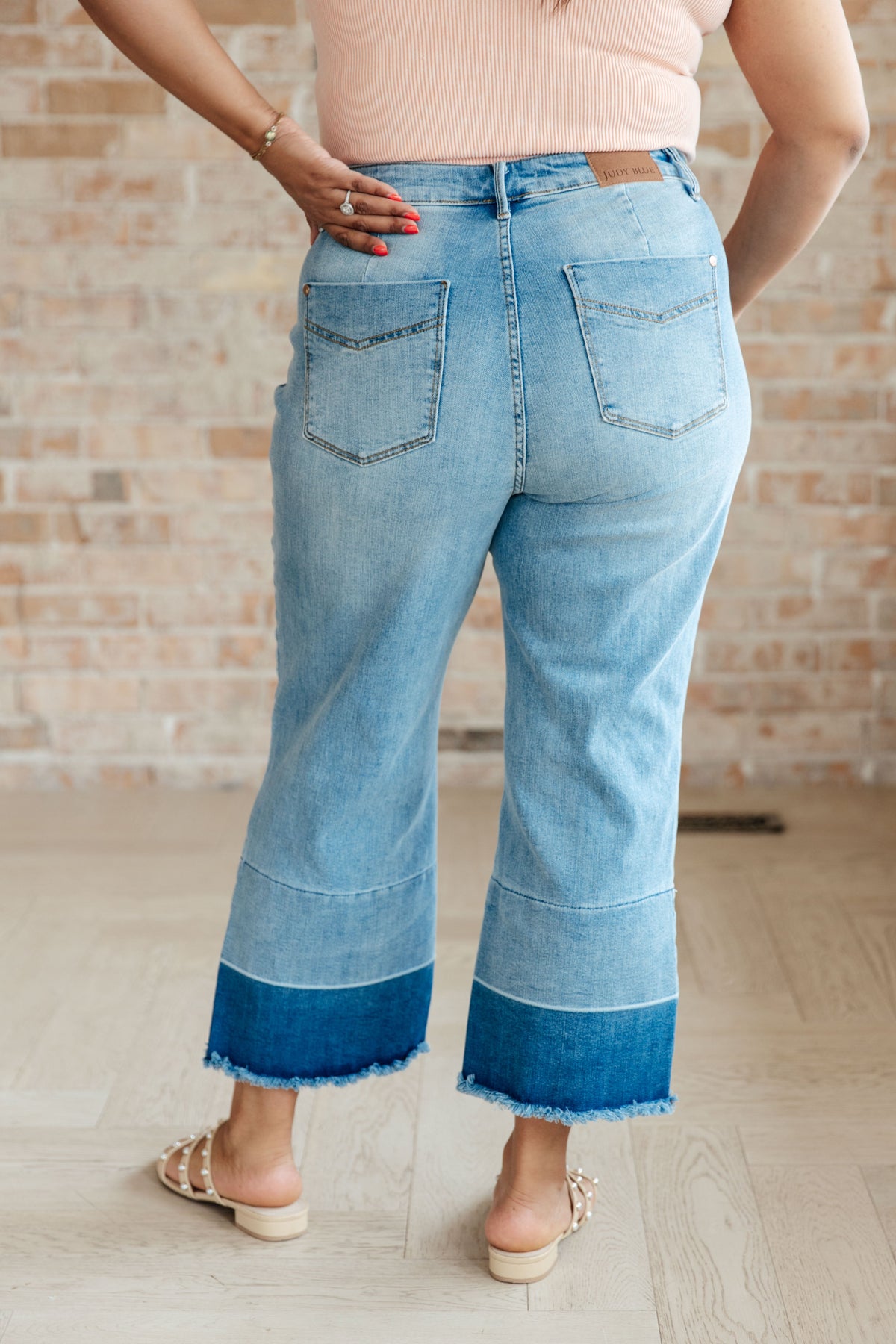Olivia High Rise Wide Leg Crop Jeans in Medium Wash - Mack and Mav Boutique