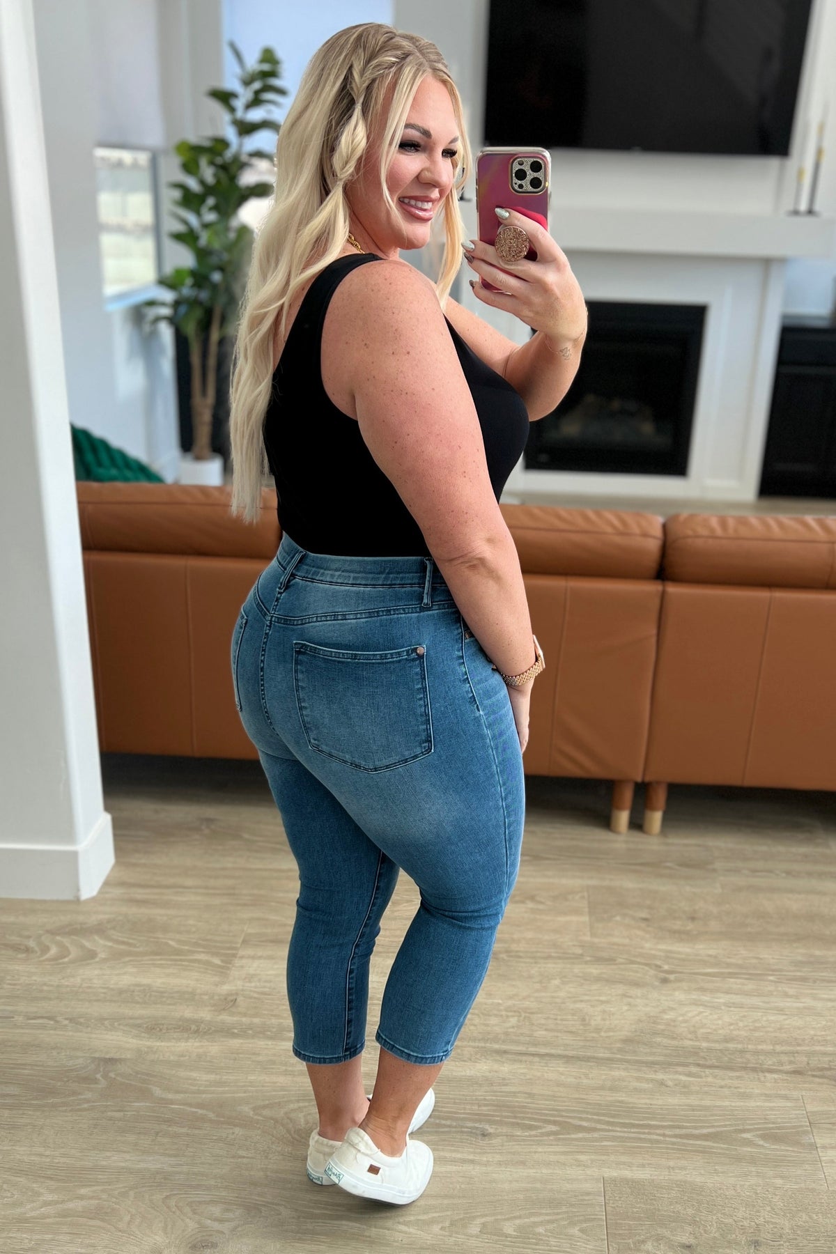 Emily High Rise Cool Denim Pull On Capri Jeans - Mack and Mav Boutique