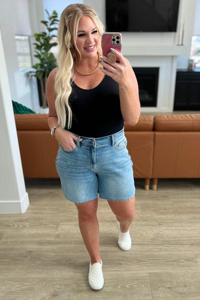 Willa High Rise Cutoff Shorts - Mack and Mav Boutique