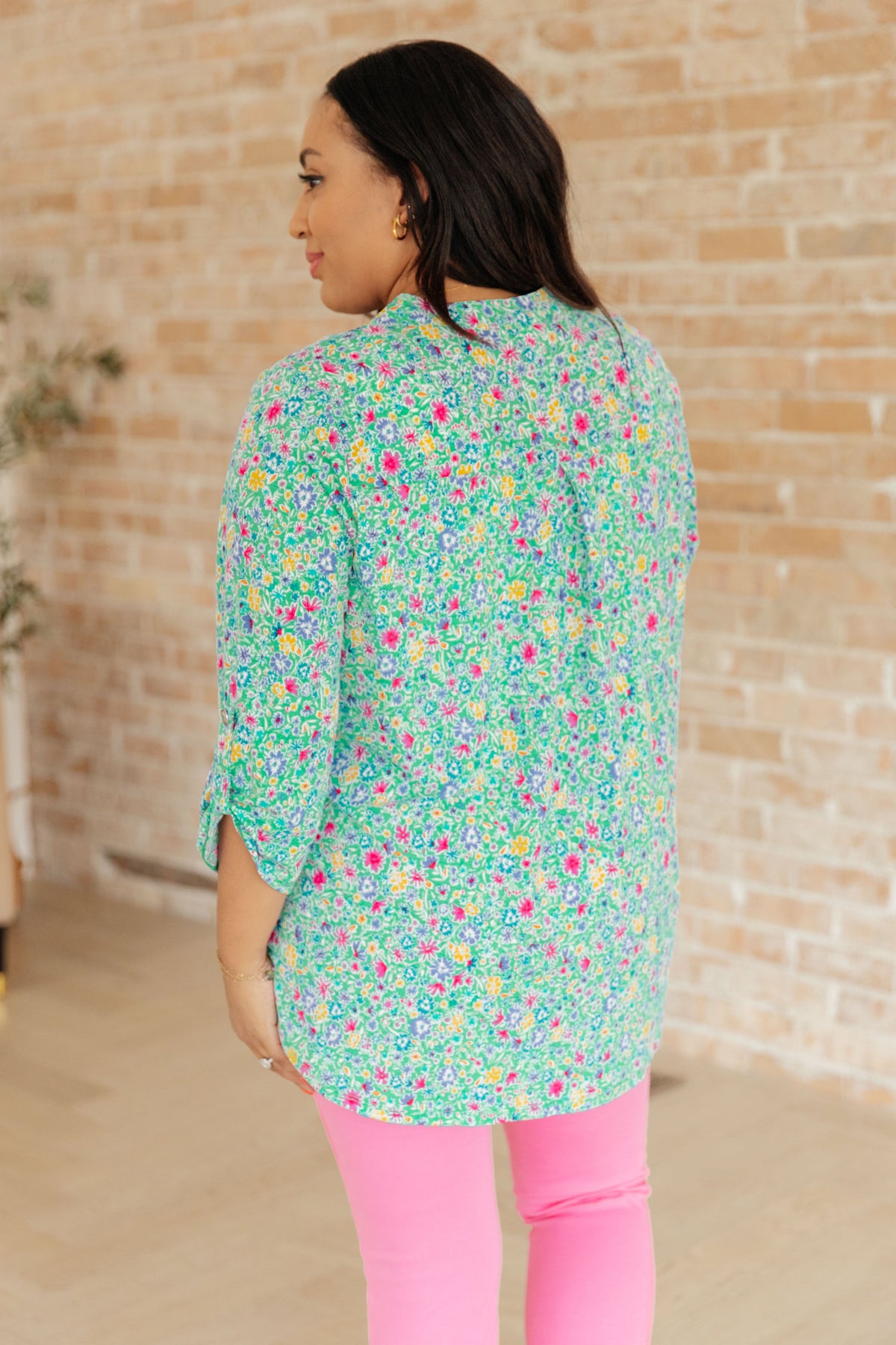 Lizzy Top in Emerald Floral - Mack and Mav Boutique