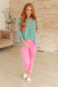 Lizzy Top in Emerald Floral - Mack and Mav Boutique