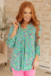 Lizzy Top in Emerald Floral - Mack and Mav Boutique