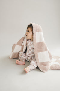 Checkered Plush Blanket | Latte