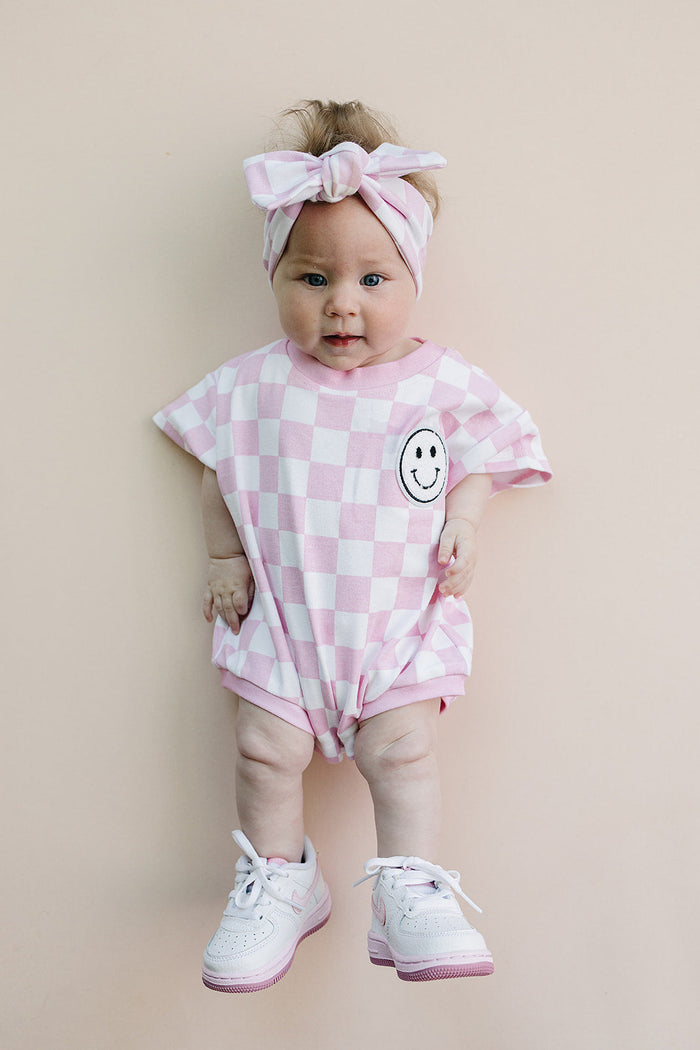 Short Sleeve Bubble Romper | Checkered Smiley Pink