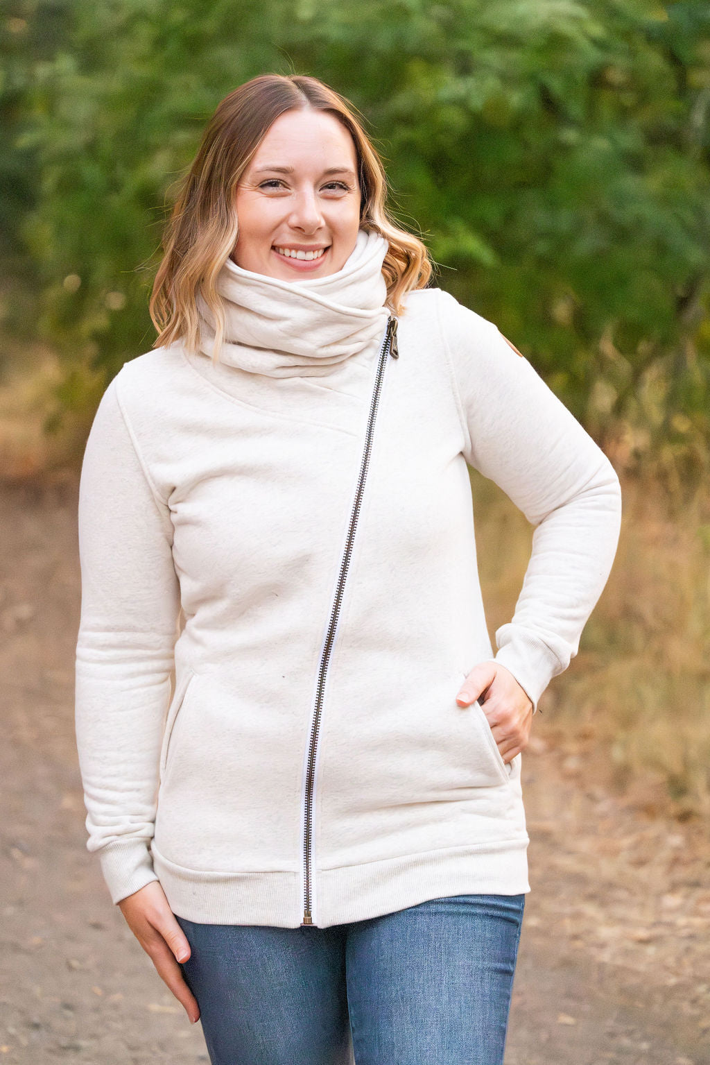 IN STOCK Quinn ZipUp Cowl - Oatmeal