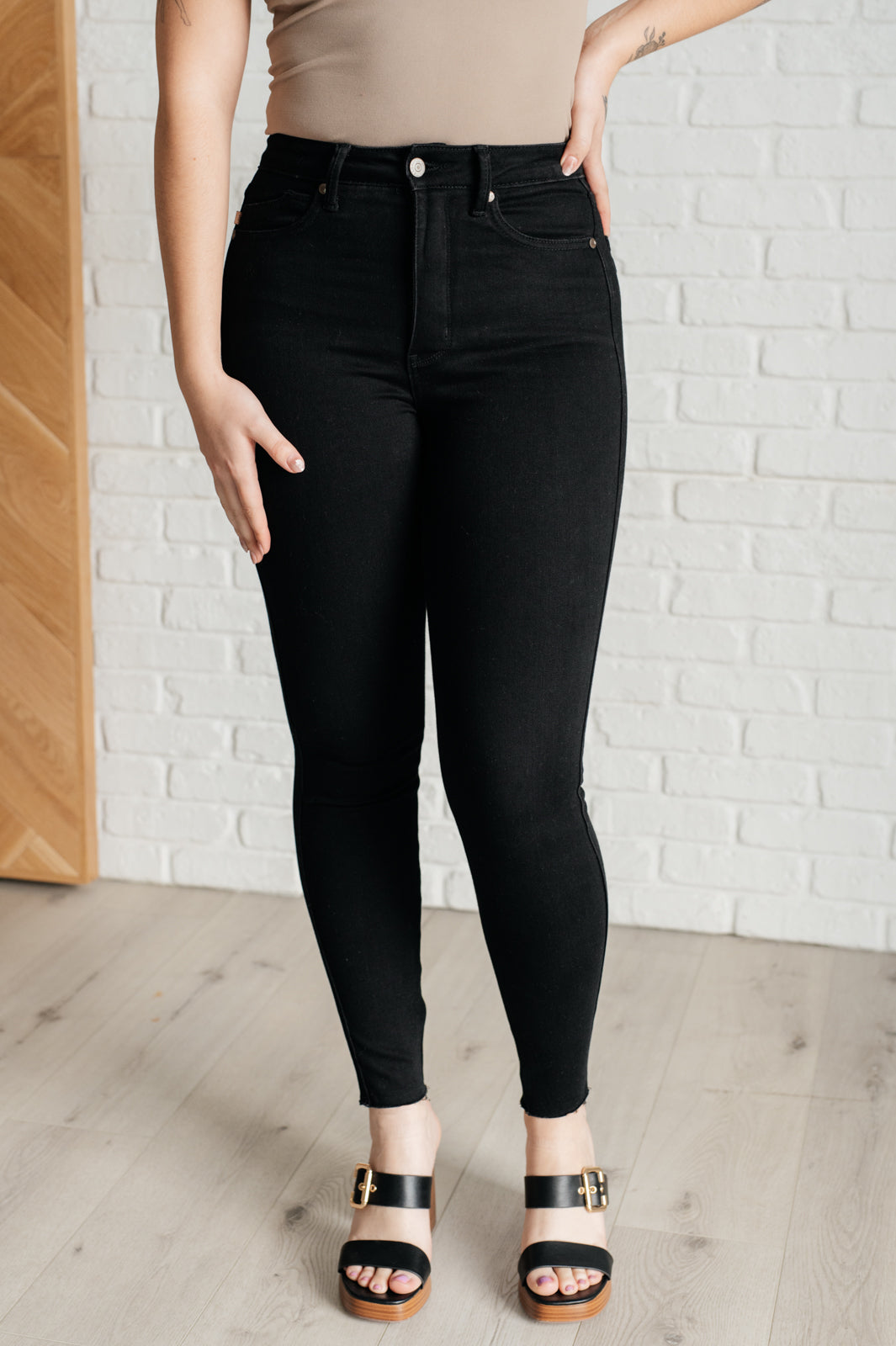 Nicole Tummy Control Skinny Jeans in Black – Mack and Mav