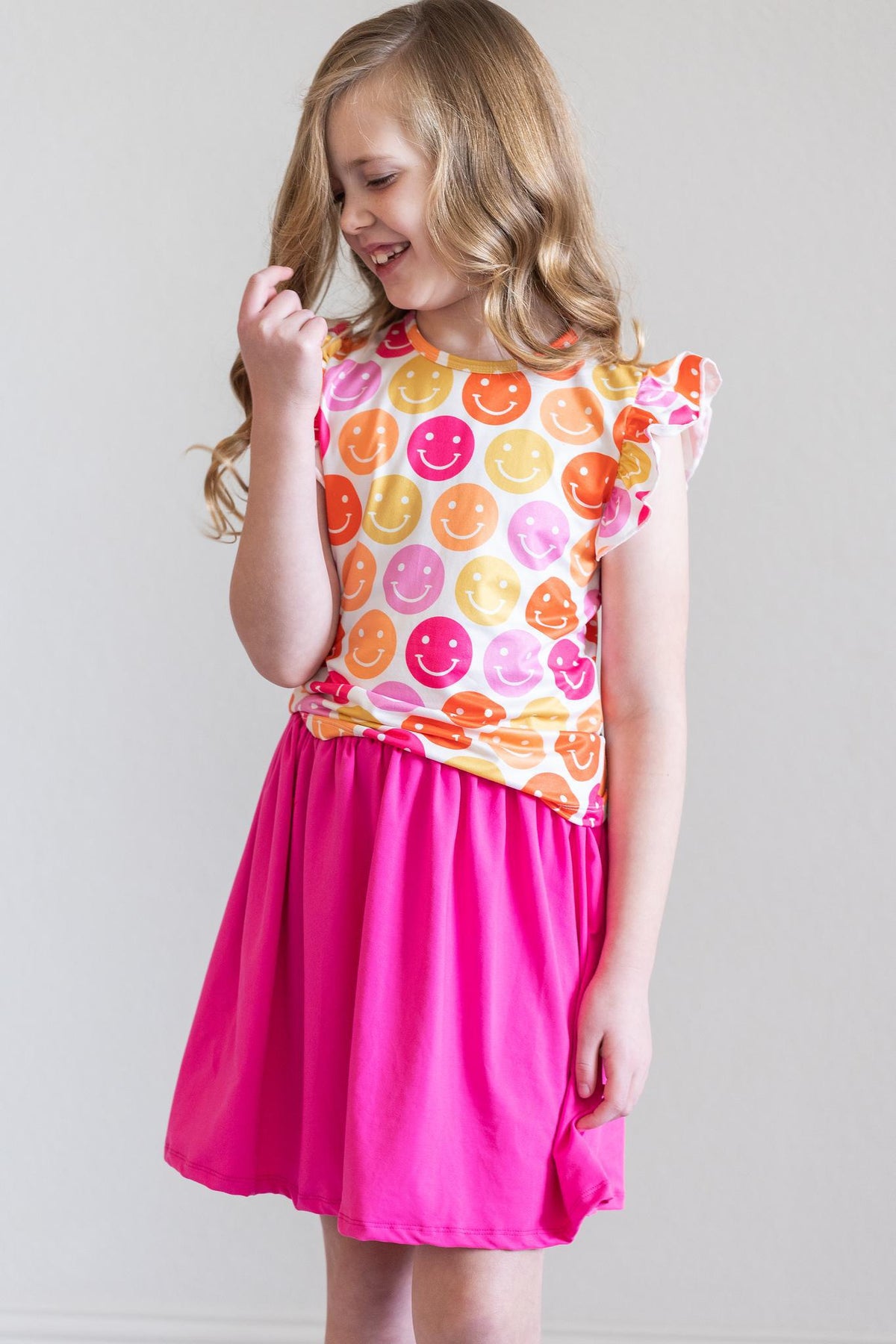 SALE Don't Worry, Be Hippy S/S Ruffle Tee