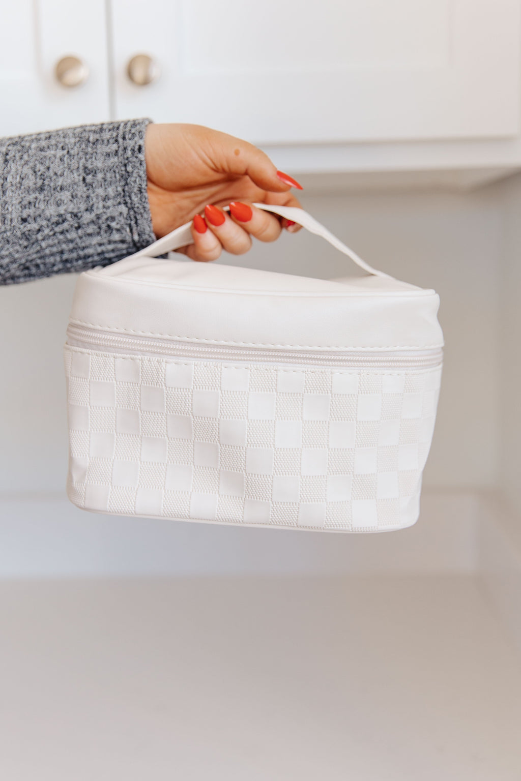 Subtly Checked Cosmetic Bags 3 Piece Set in Ivory